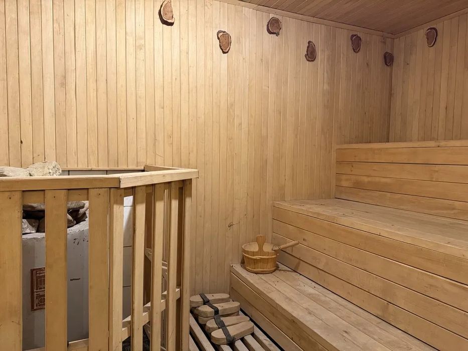 Будинок під Києвом поруч | 414м2| 24 сотки| Крюківщина поруч з ОЗЕРОМ