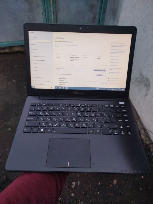 Ноутбук Asus i3-3217 SSD256GB Батарея 2 години