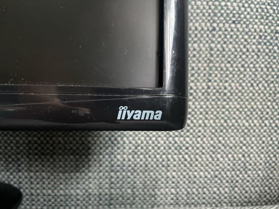 Sprawny niezawodny monitor za synboliczna stowke