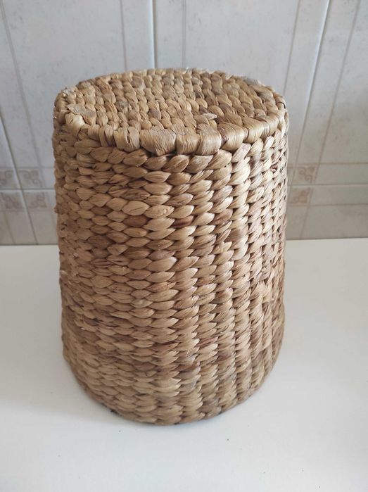 Vaso em verga (artesanato) como novo