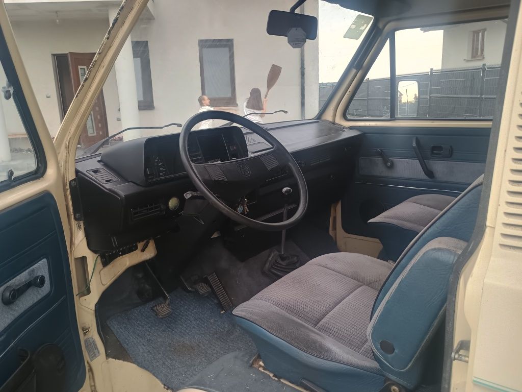 Kamper VW na chodzie