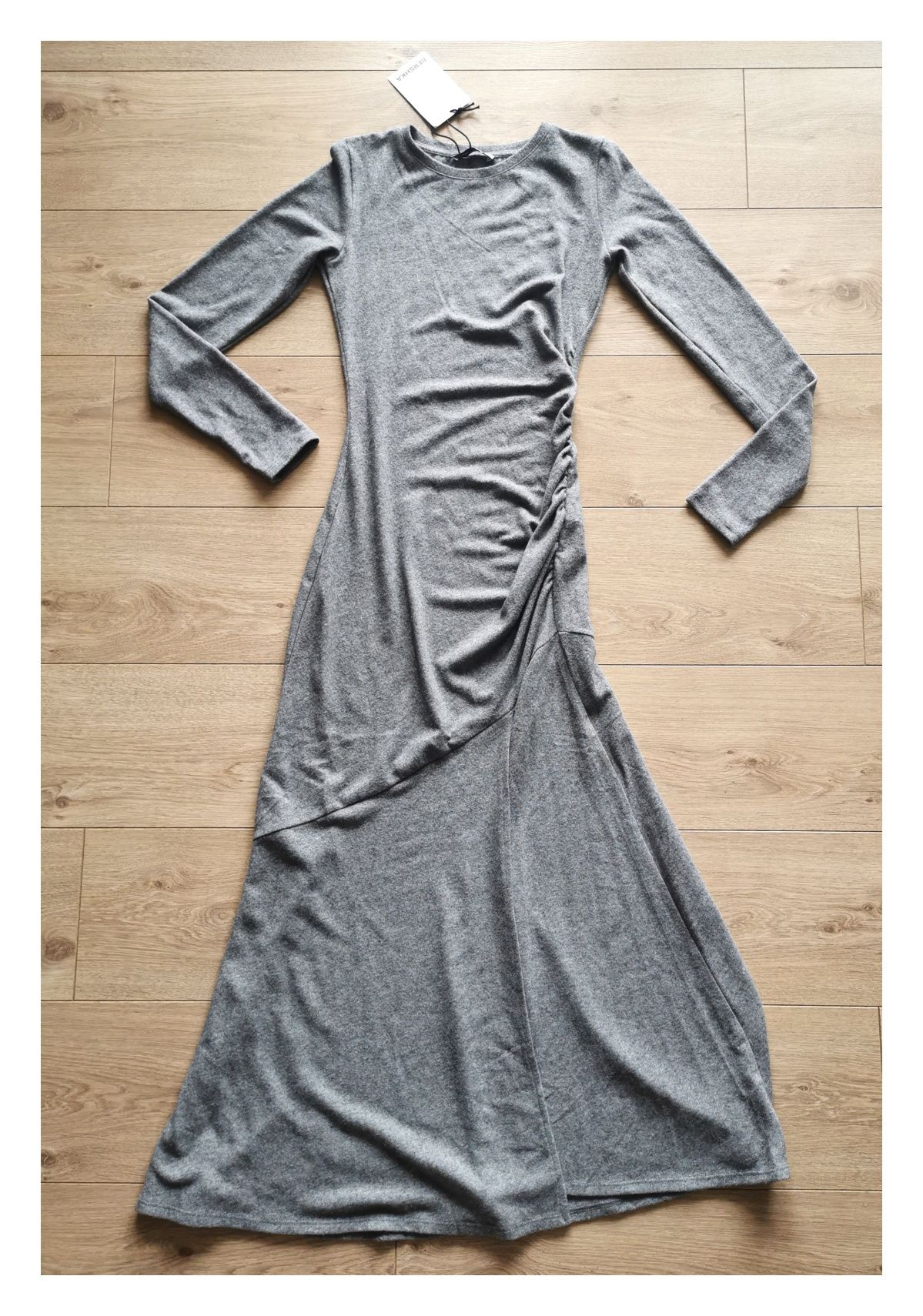 Ciepła długa sukienka Bershka (S/36) #szara #dopasowana #kobieca