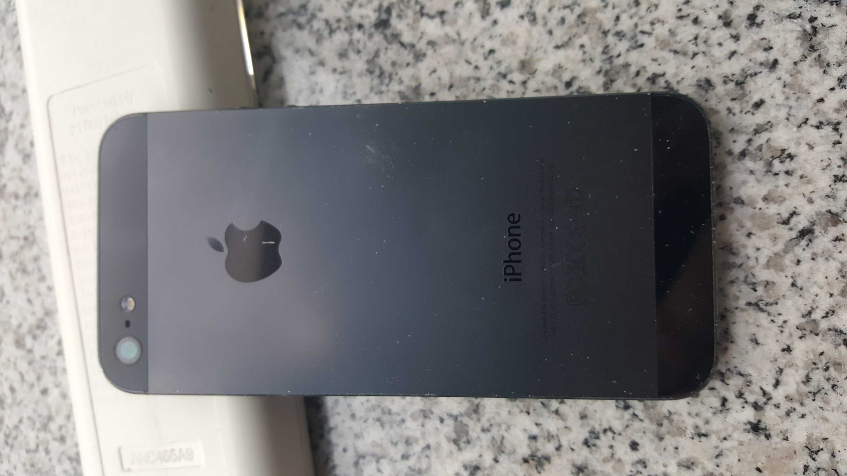 Uszkodzony iphone 5 na części - dawca  , wysyłka tanio