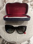 Okulary przeciwsłoneczne z etui Gucci oryginalne