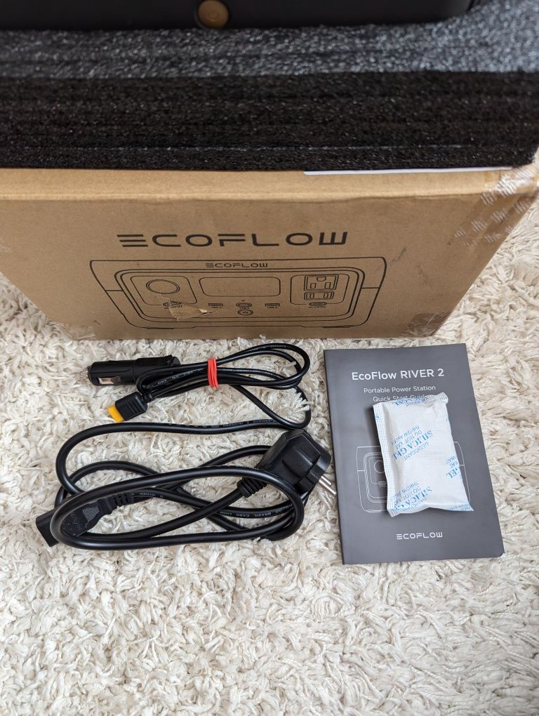 Зарядна станція Ecoflow river 2 256W/Год 300W(600W)