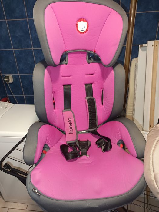 Fotelik samochodowy Lionelo Levi