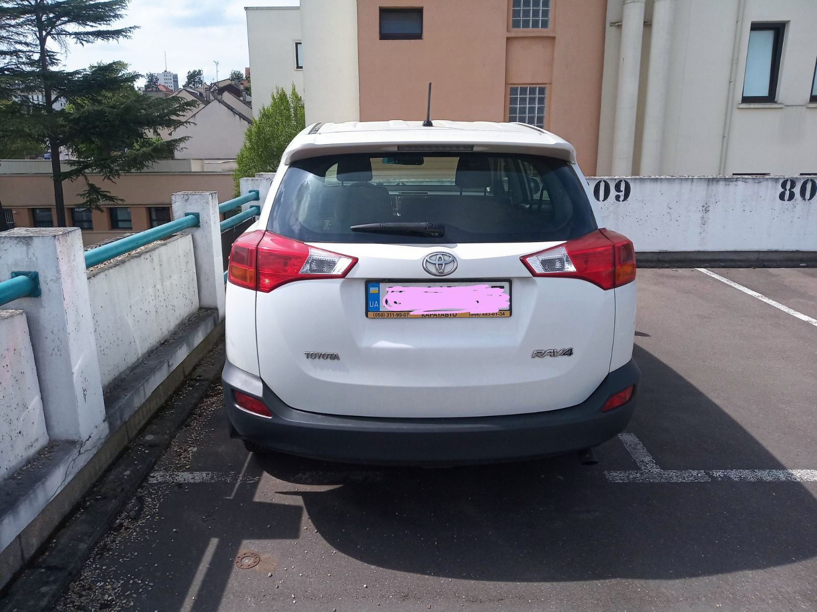 Toyota RAV 4 дизель 2015 року