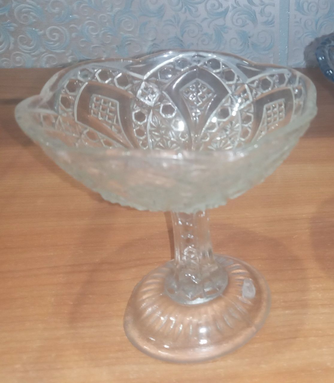 Вазочка конфетница фруктовница мальцовское стекло 19 век? Кобальт ссср