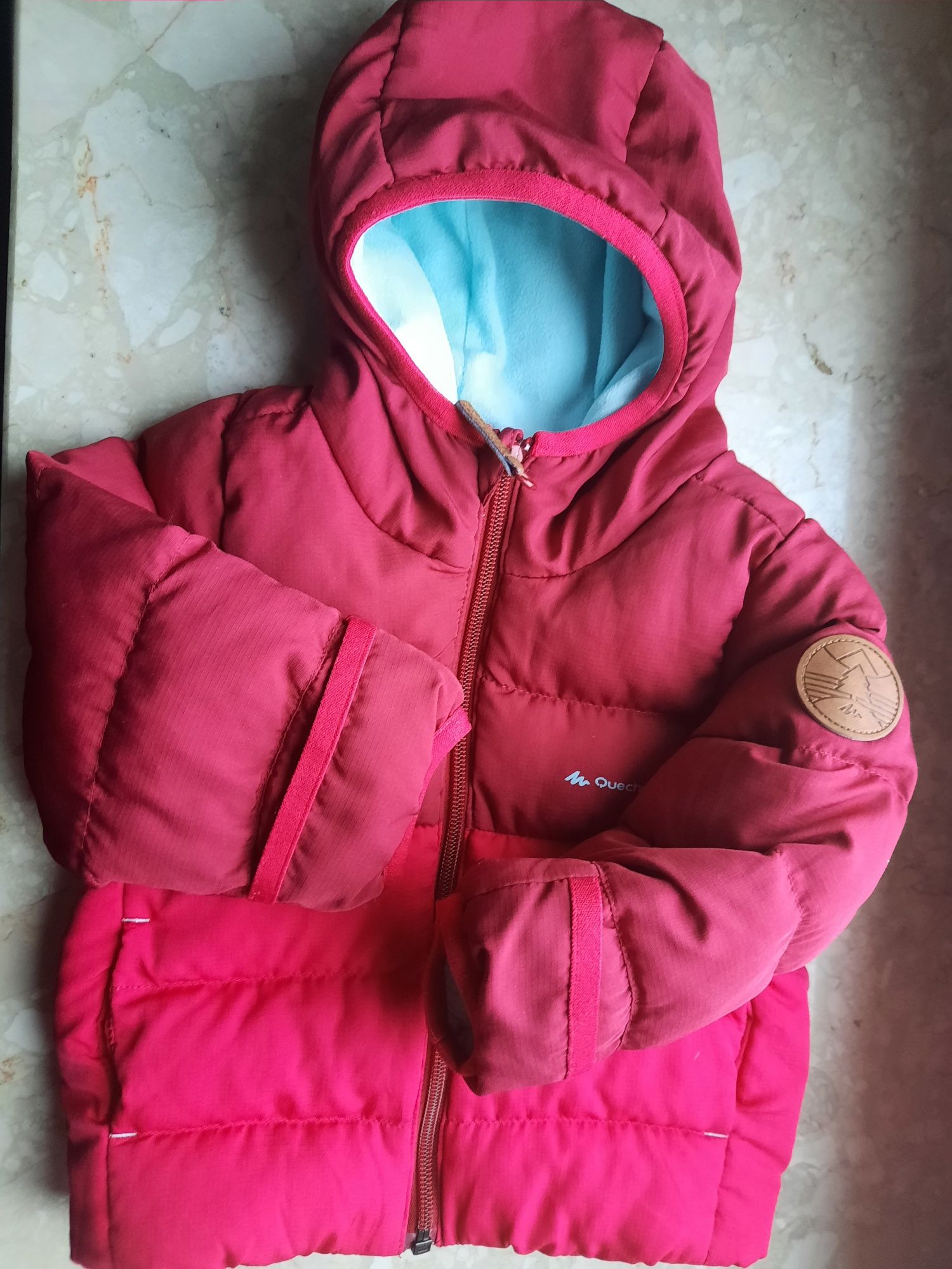 Ciepła kurtka zimowa puchowa dla dziewczynki Quechua r. 74