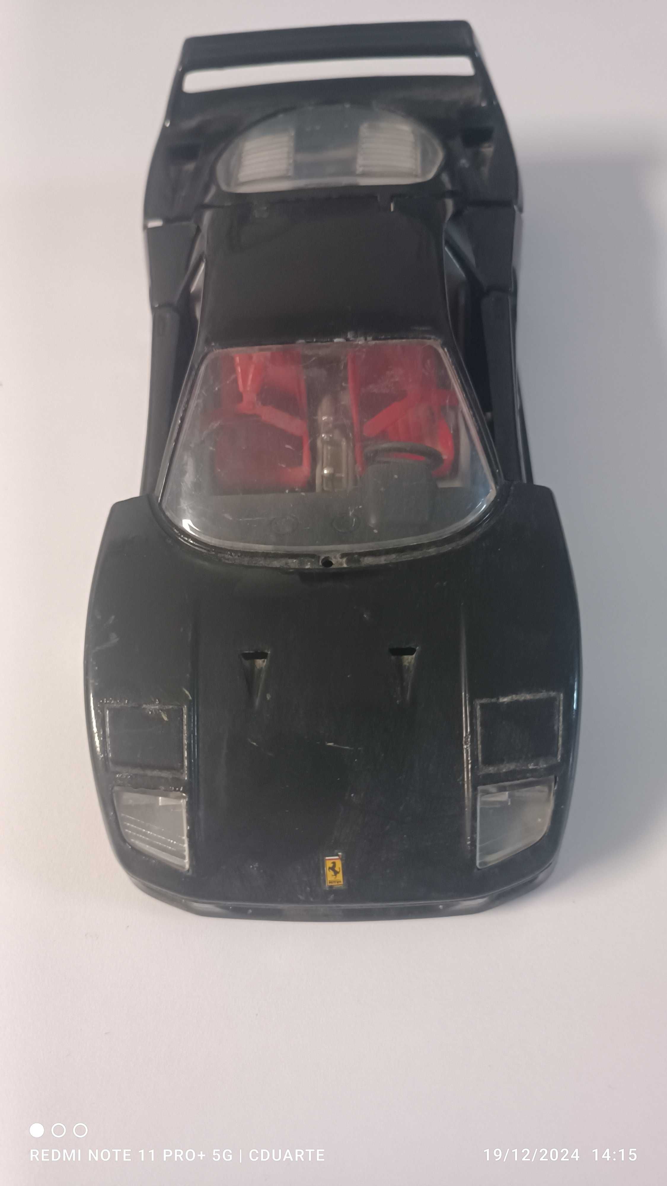 Ferrari F40 (1987), marca: Burago