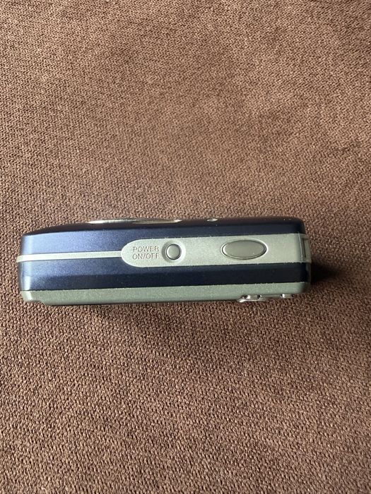 Aparat cyfrowy vintage Olympus M Digital 600