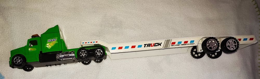 Фура-тягач іграшковий