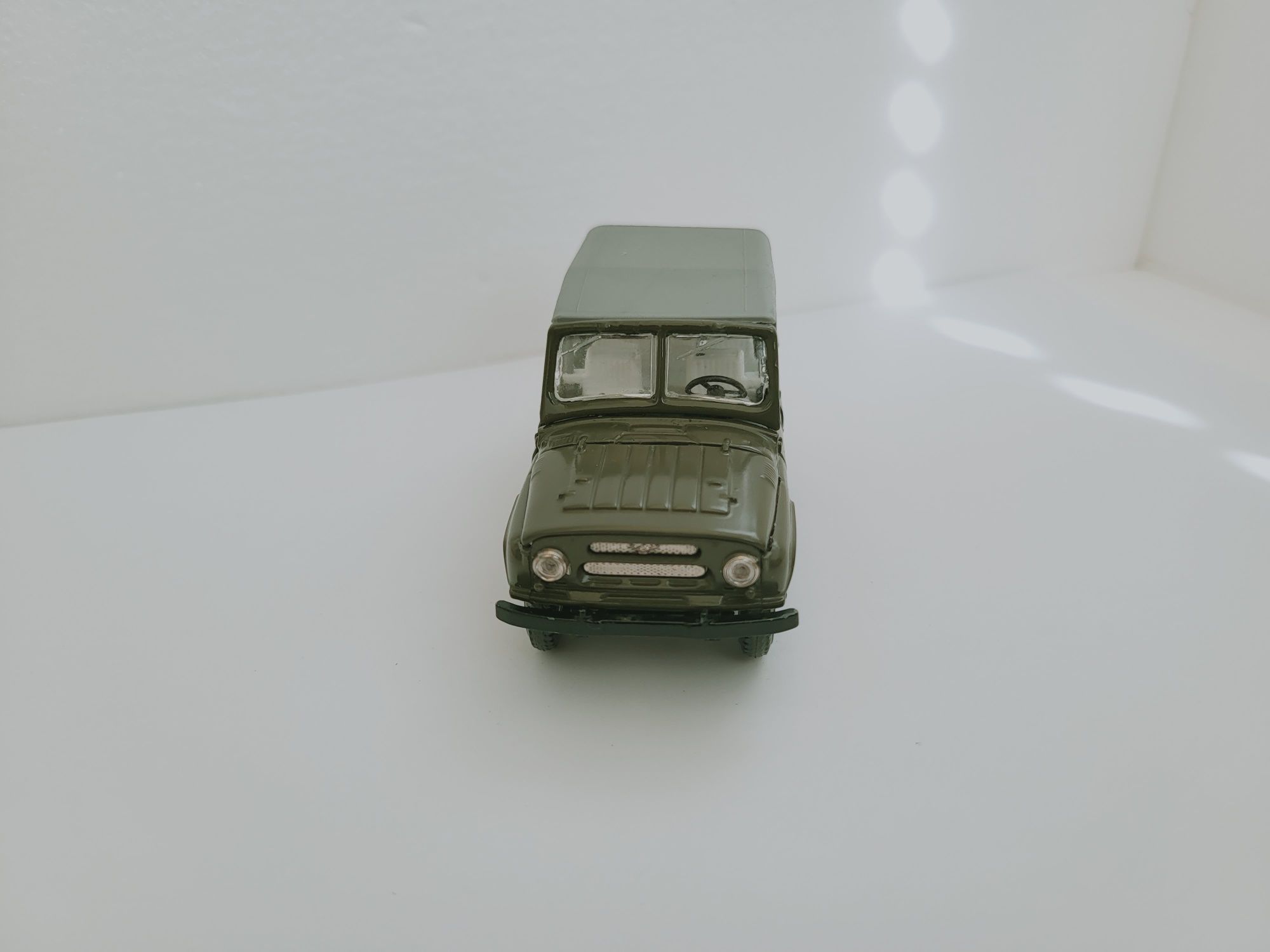 Модель авто ссср 1:43, УАЗ 469 дно метал.