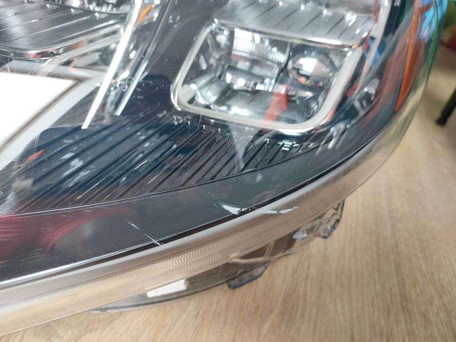 Komplet lamp. Lampa Ford Escape Kuga 2020 USA Full led