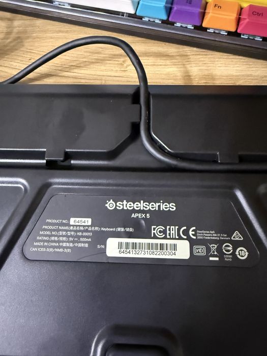 Продам топову клавіатуру steelseries APEX 5
