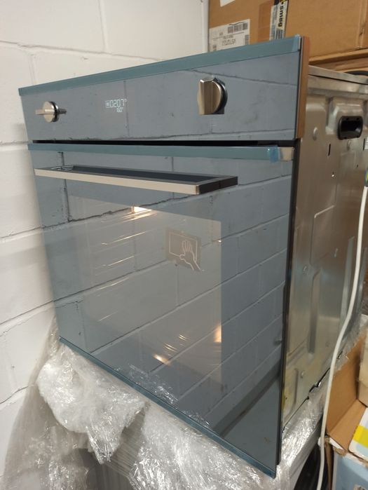 Zestaw Smeg Linea piekarnik, mikrofala, okap oraz szuflada grzewcza