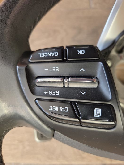 Кермо Ioniq EV під відновлееня