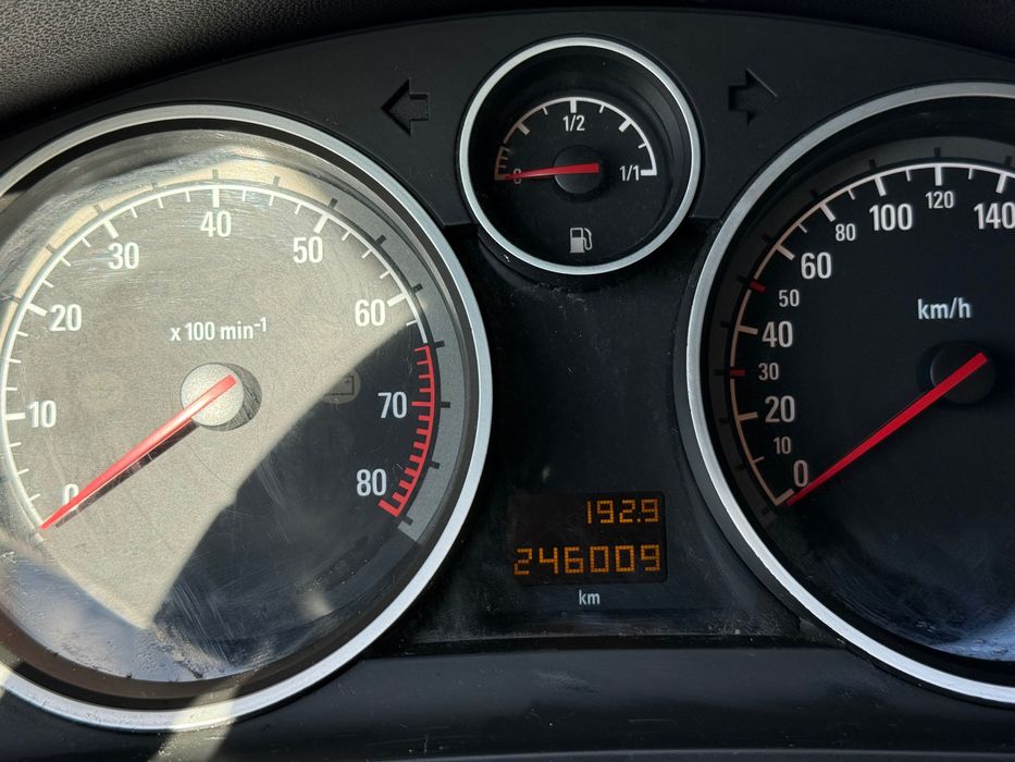 Opel astra H 1.4 lpg