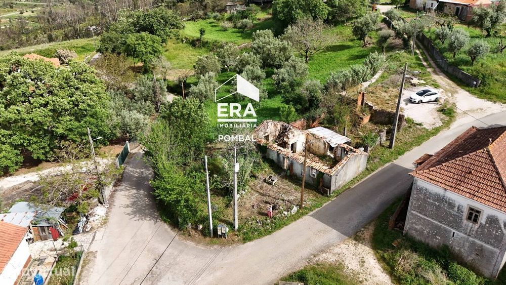 Ruína em Abiul com 450m2 de terreno