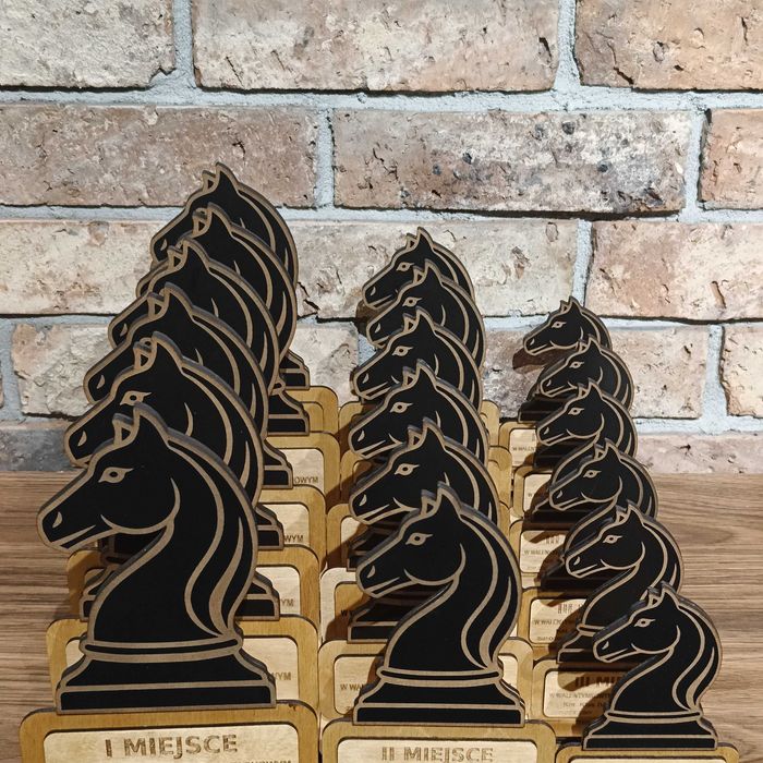 Statuetka figura szachowa o wys. 25 cm