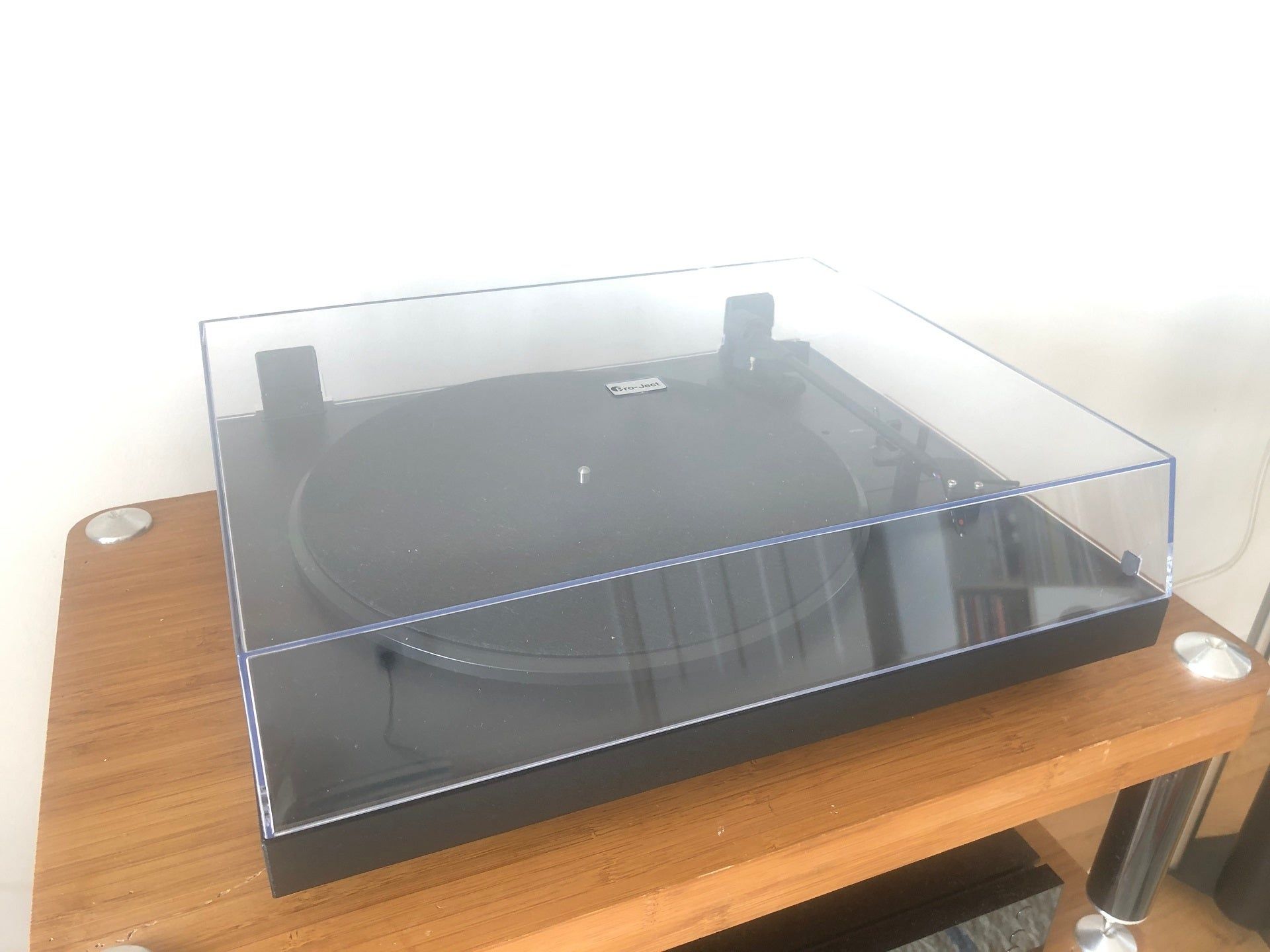 Проигрыватель винила Pro-Ject Automat A1