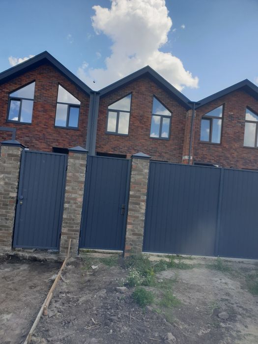 Продам дом таунхаус