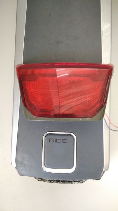Lampka końcowa baterii Bionx, Ride+