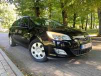 * Opel Astra J * zarejestrowany . 1.4 benz.*