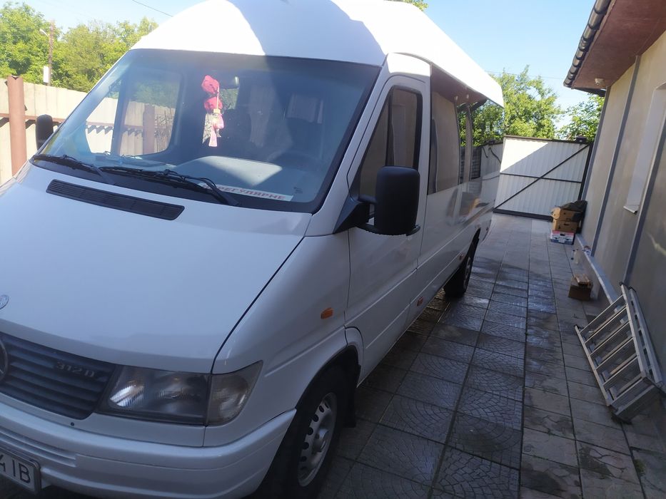 Мерседес sprinter 312d