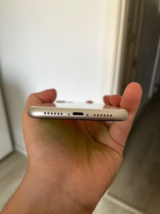 iPhone 11 está como novo
