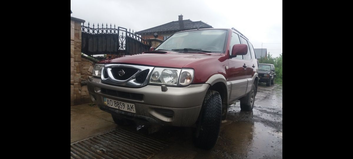 Запчастини до Nissan Terrano