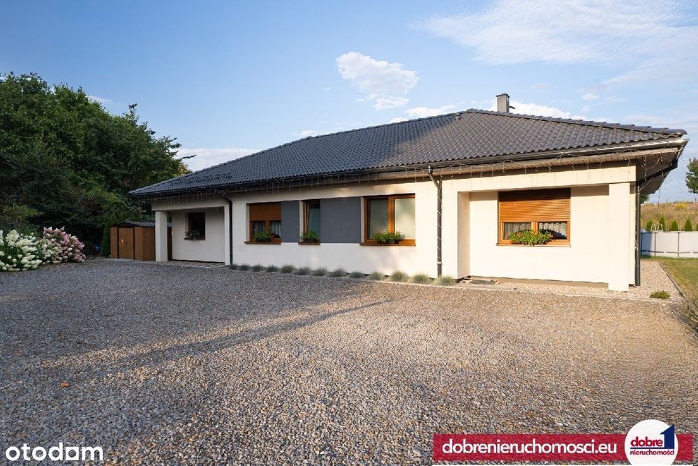 Dwurodzinny Mochle z seniorantką, spokojna okolica