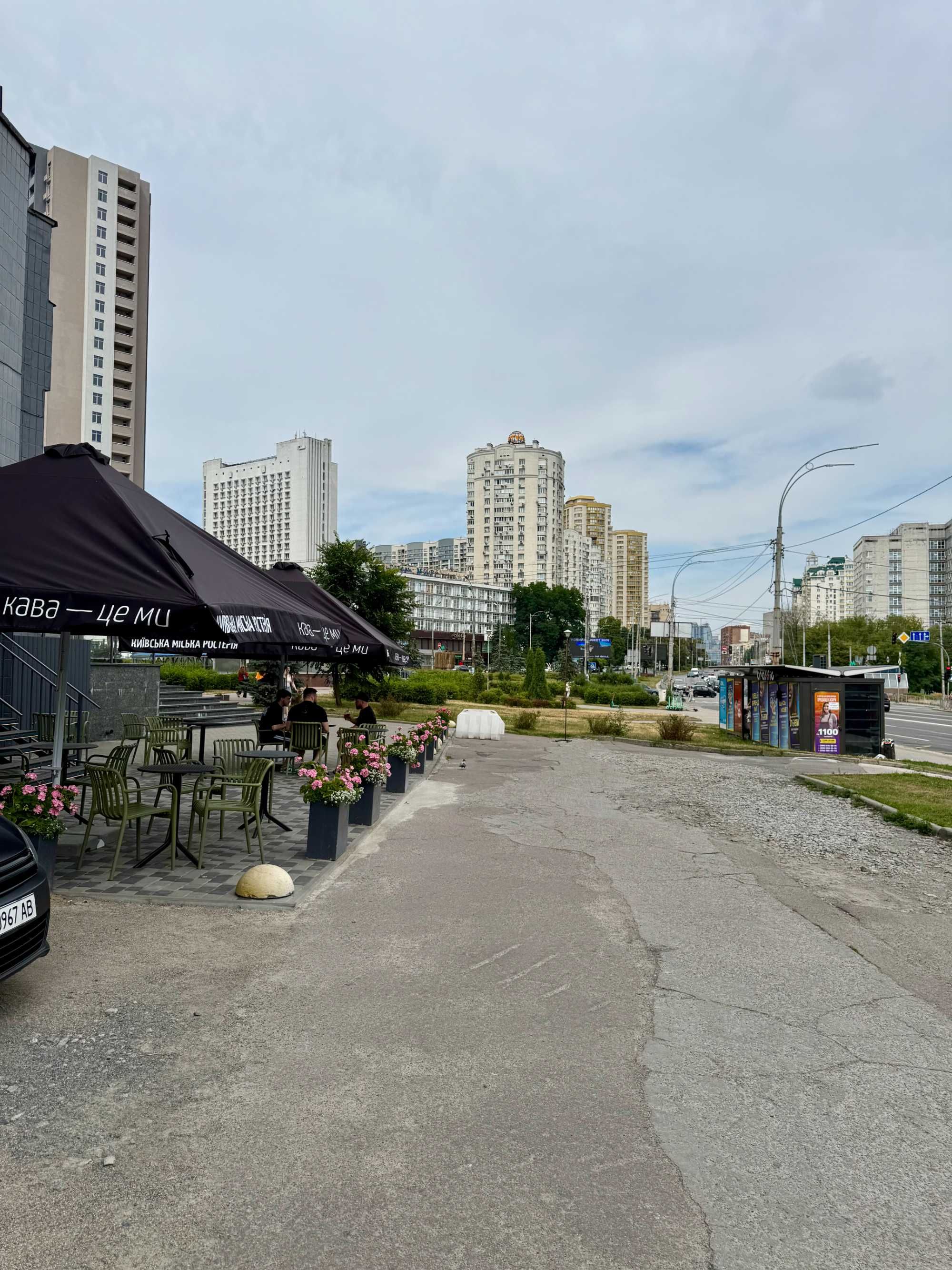 Продаж комерції 35м2 з терасою в ЖК White Lines, метро Голосіївська