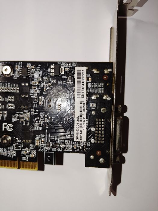 Продам відеокарту Gigabyte GeForce GT 1030 Low Profile 2GB DDR4