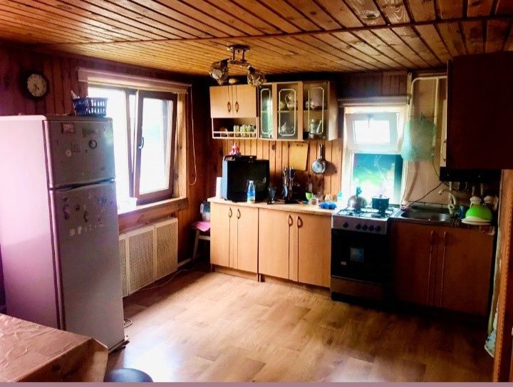 Продам частину будинку в центрі міста