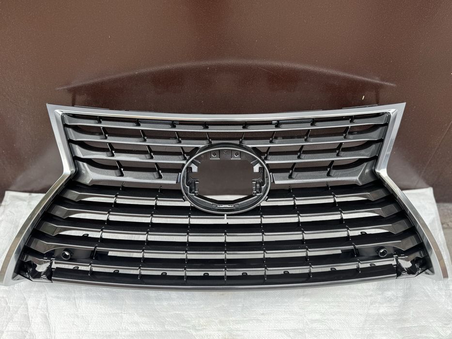 Решітка радіатора Lexus NX300 NX300h 17-21