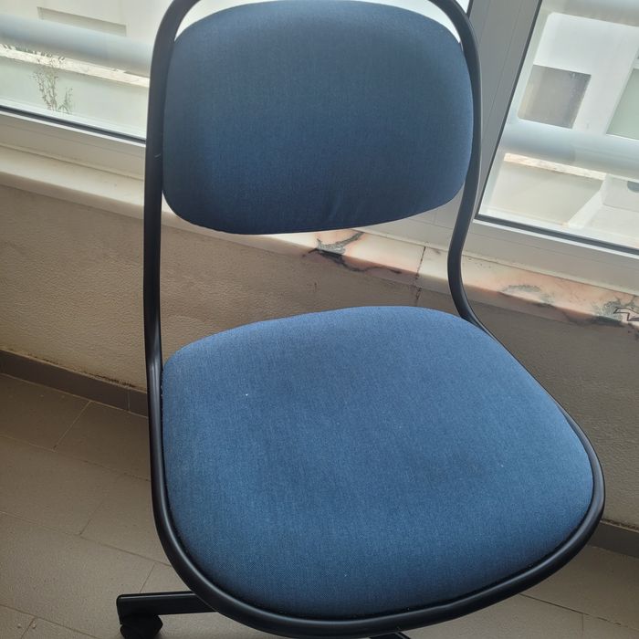 Cadeira Ikea usada em bom estado