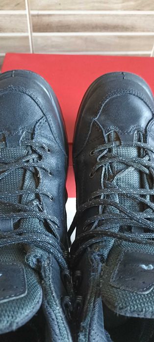 Черевики  " LOWA " (GORETEX)   -39 р  Made in Slovakia