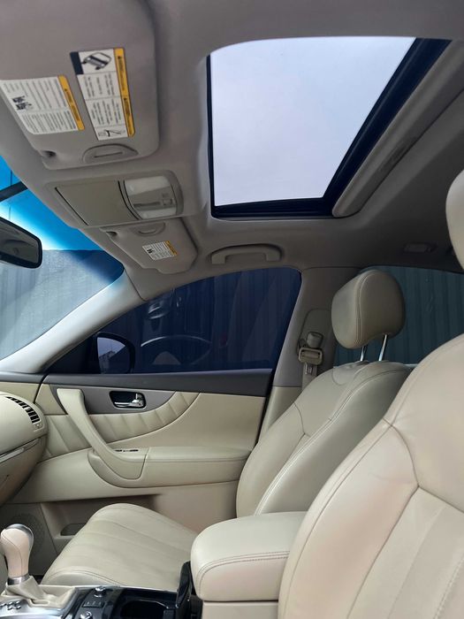 Infiniti QX70  3,7 2016 р