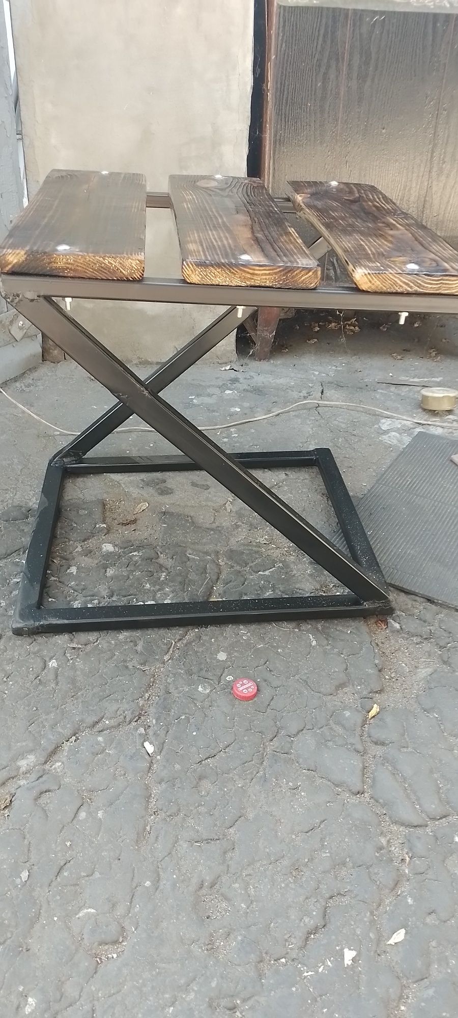 Продам стул металлический