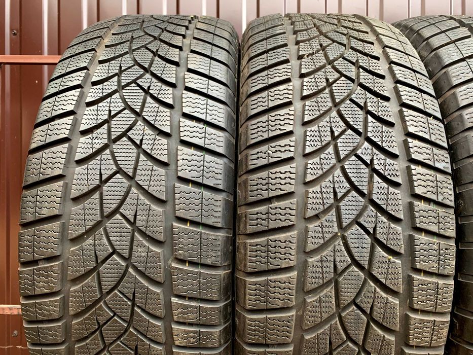 235/50 R20 GoodYear UltraGrip Performance +. Шини зимові 4 шт.