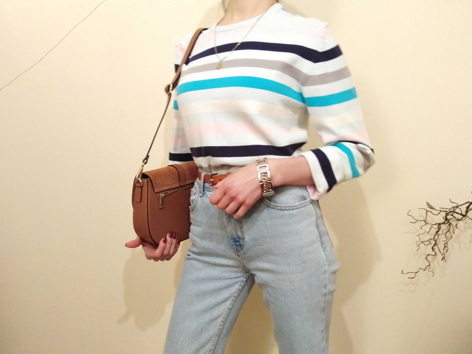 Oversize sweter w paski, Pastel striped sweater