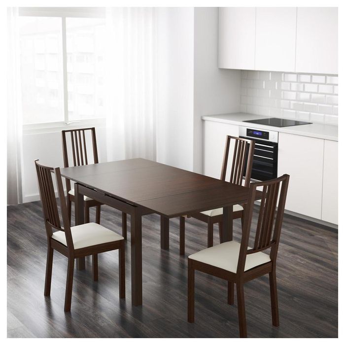 Mesa Bjursta Ikea