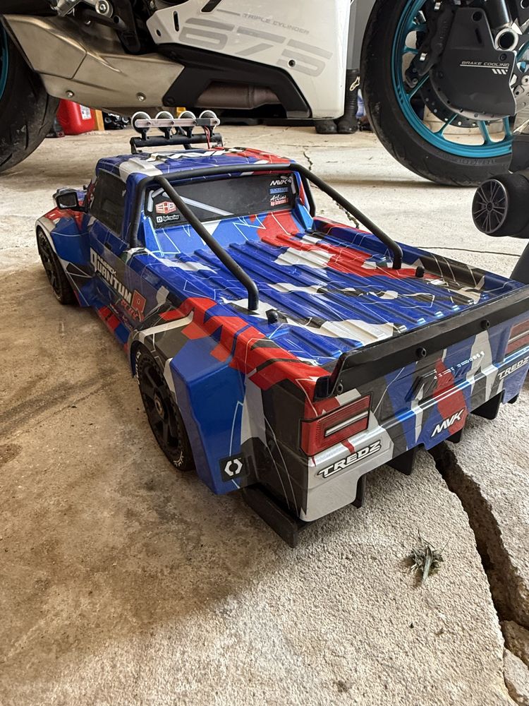 Maverick quantum flux R