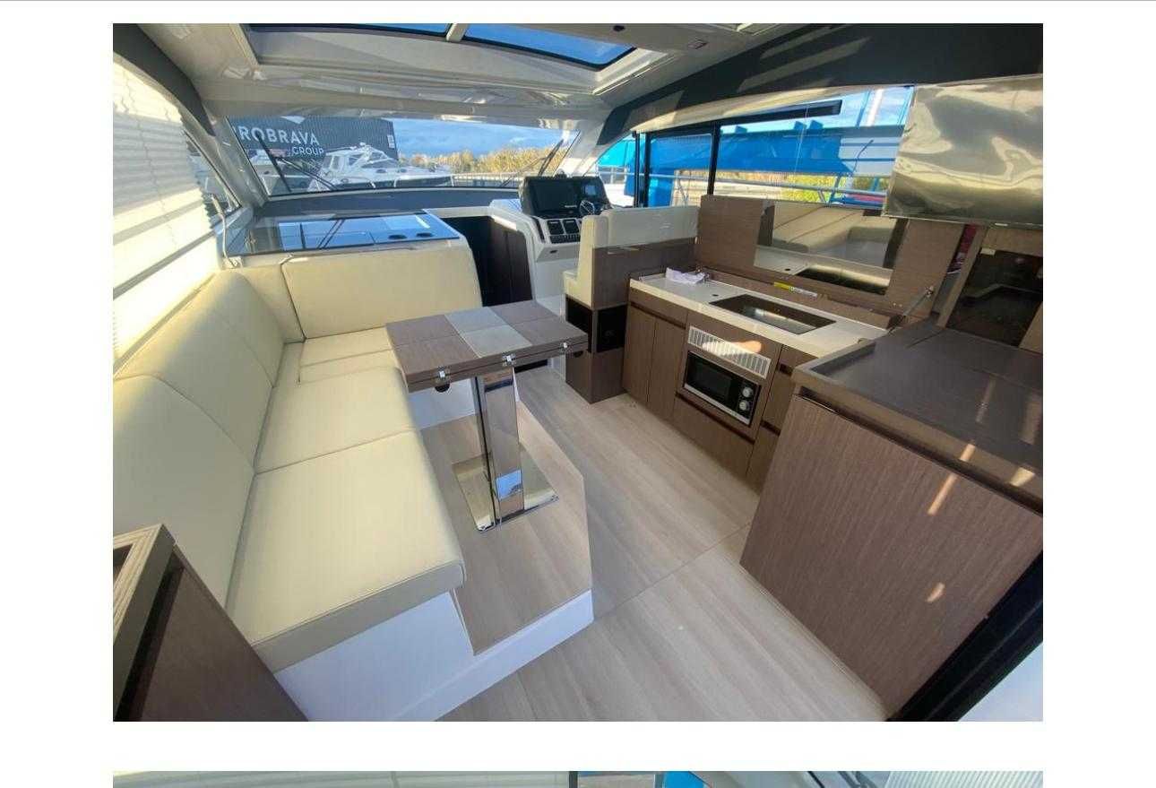 Продам яхту Sealine С390