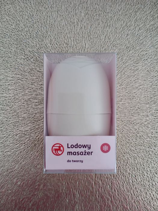 lodowy masażer do twarzy