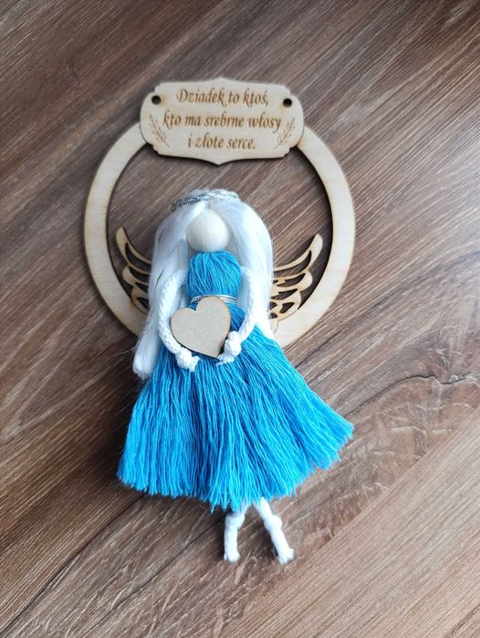 Aniołki na dzień babci i dziadka obręcze drewniane serduszka prezent