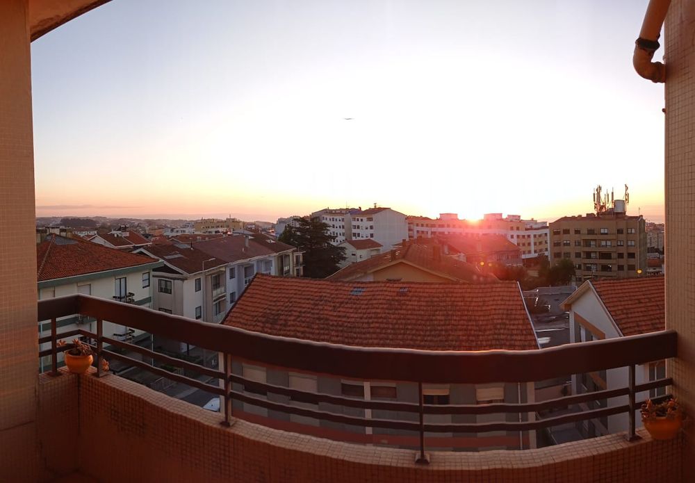 Quarto de casal com varanda disponível em Sto Ovídio - Vila Nova de Ga