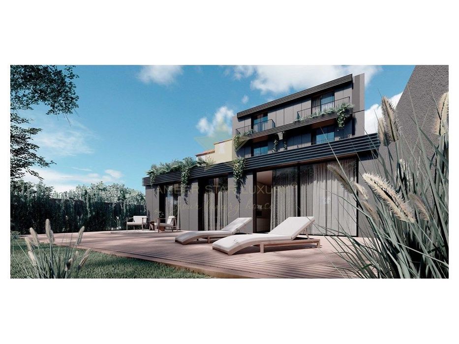 Apartamento T2 com terraço localizado na cidade do Porto