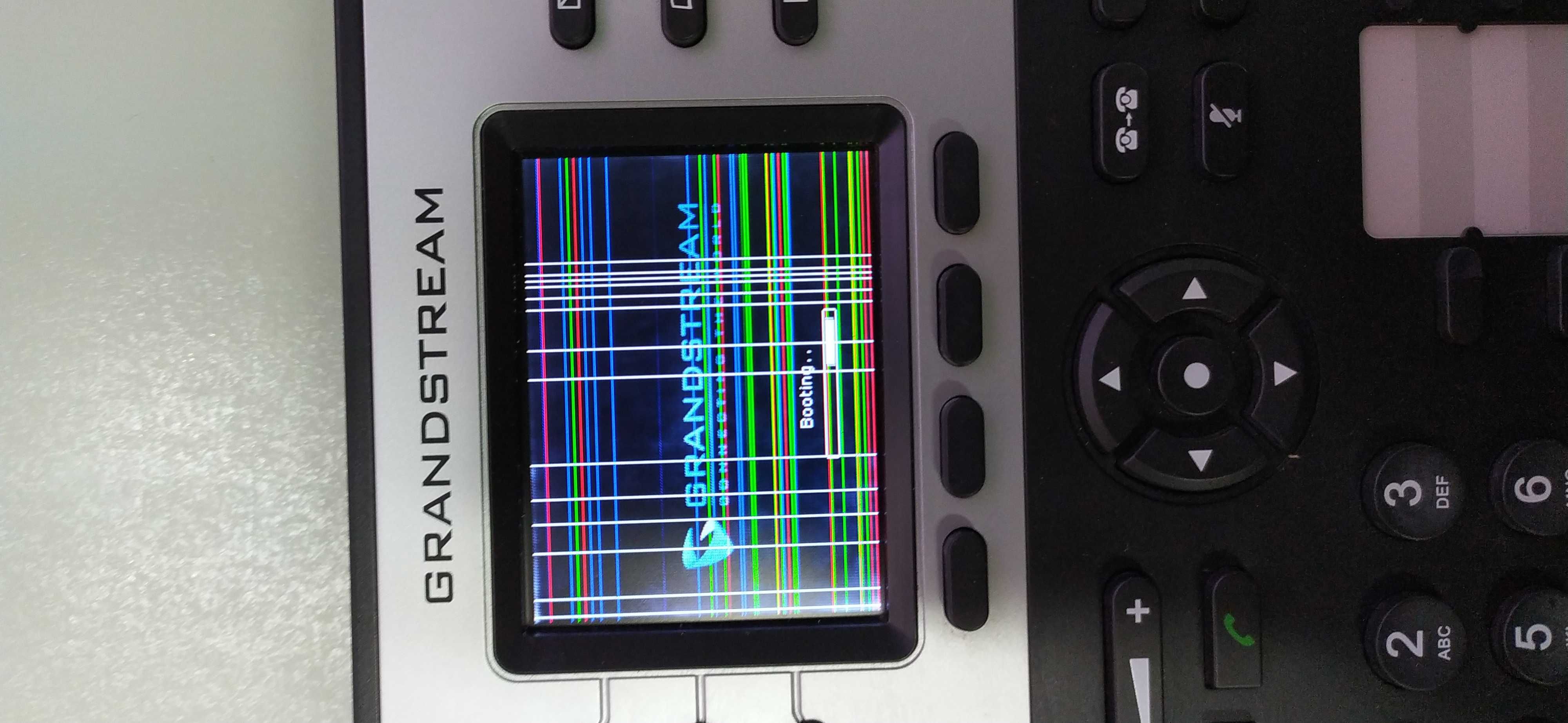 Grandstream GXP2130 с дефектами экрана